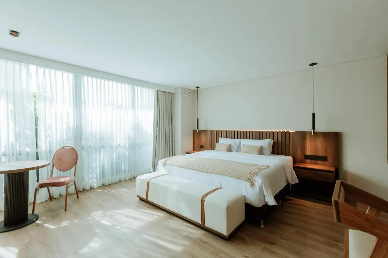 ****  Hotel Sky Medellín Colombia