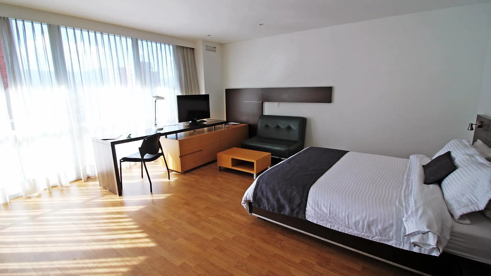 Hotel Sky Medellín 4*,